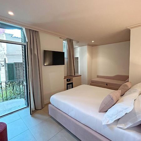 Astom Suites Рим Екстер'єр фото