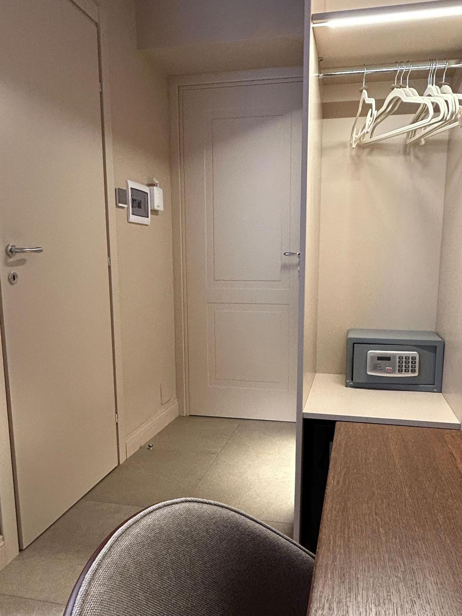Astom Suites Рим Екстер'єр фото