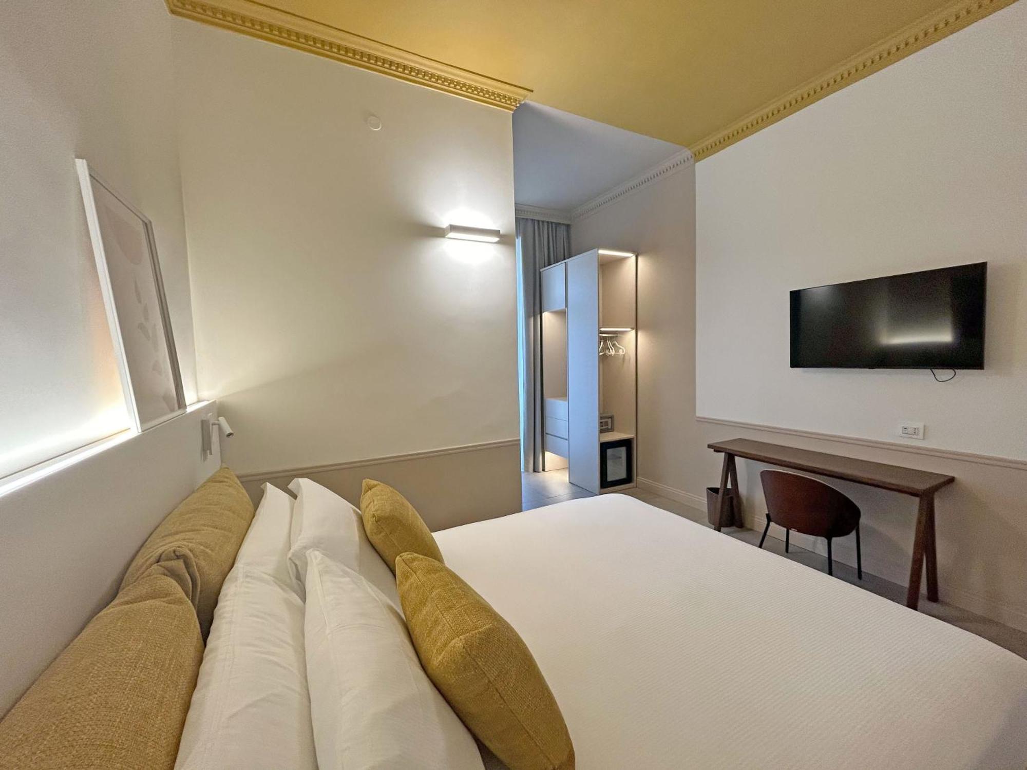 Astom Suites Рим Екстер'єр фото